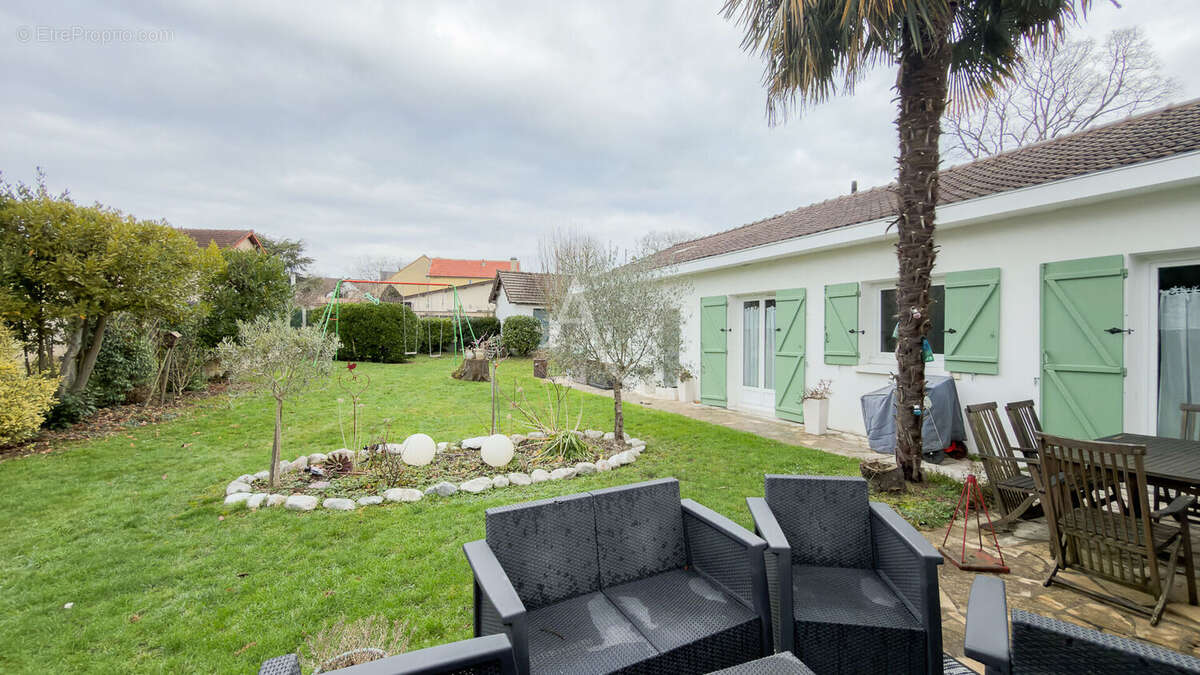 Maison à YERRES