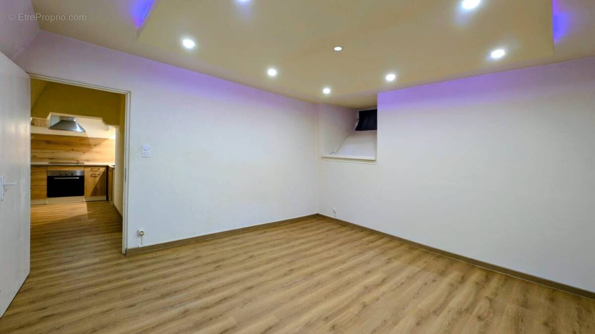 Appartement à LES HOPITAUX-NEUFS