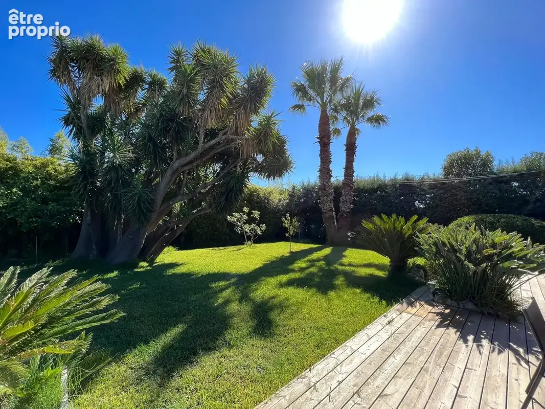 Dpt Var (83), à vendre HYERES Villa sans vis à vis- 1000m² de terrain - 3 chambres  - piscine - jardin - GARAGE - photo 31
