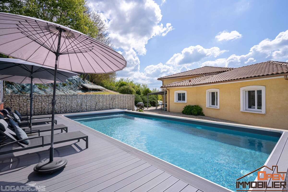 Maison à SAVIGNAC-SUR-LEYZE