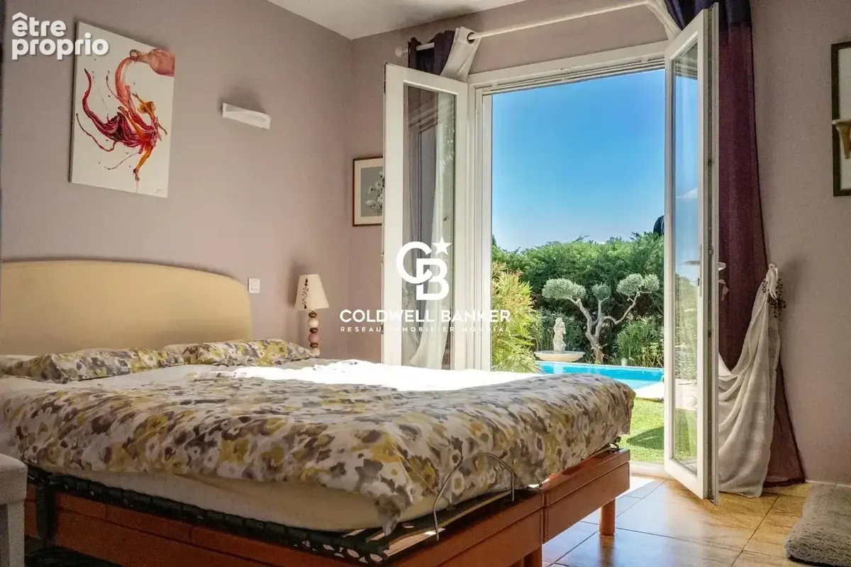 Roquebrune-sur-argens  villa de plain-pied avec piscine à débordement - photo 11