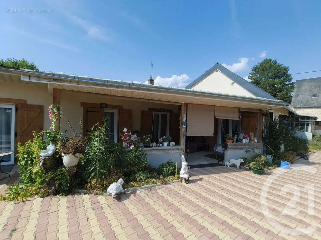 Maison à PREMERY
