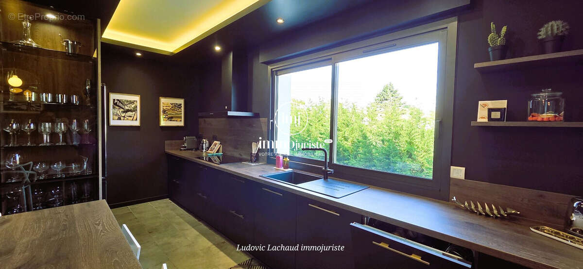 Maison 321 m² à Panazol  - photo 4