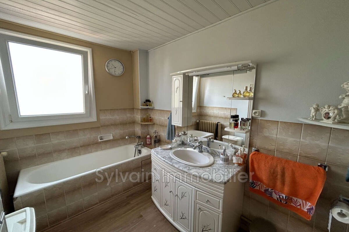 Maison 137 m² à Formerie  - photo 8