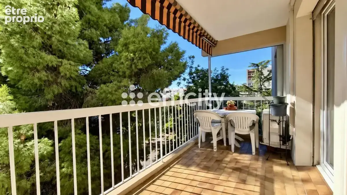 Appartement à MARSEILLE-11E