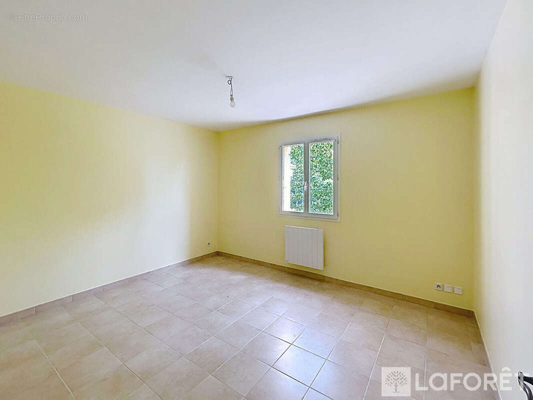 Maison à PIOLENC