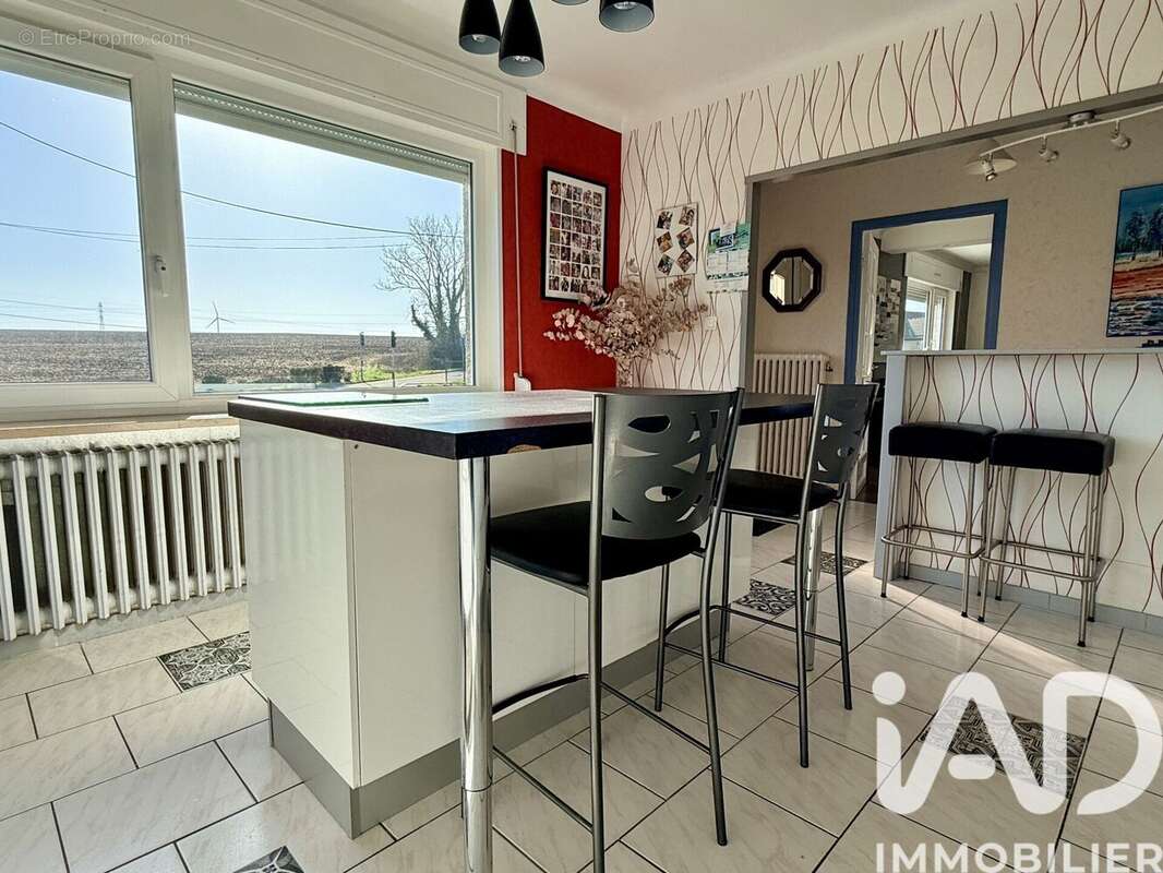 Maison 135 m² à Ugny  - photo 4