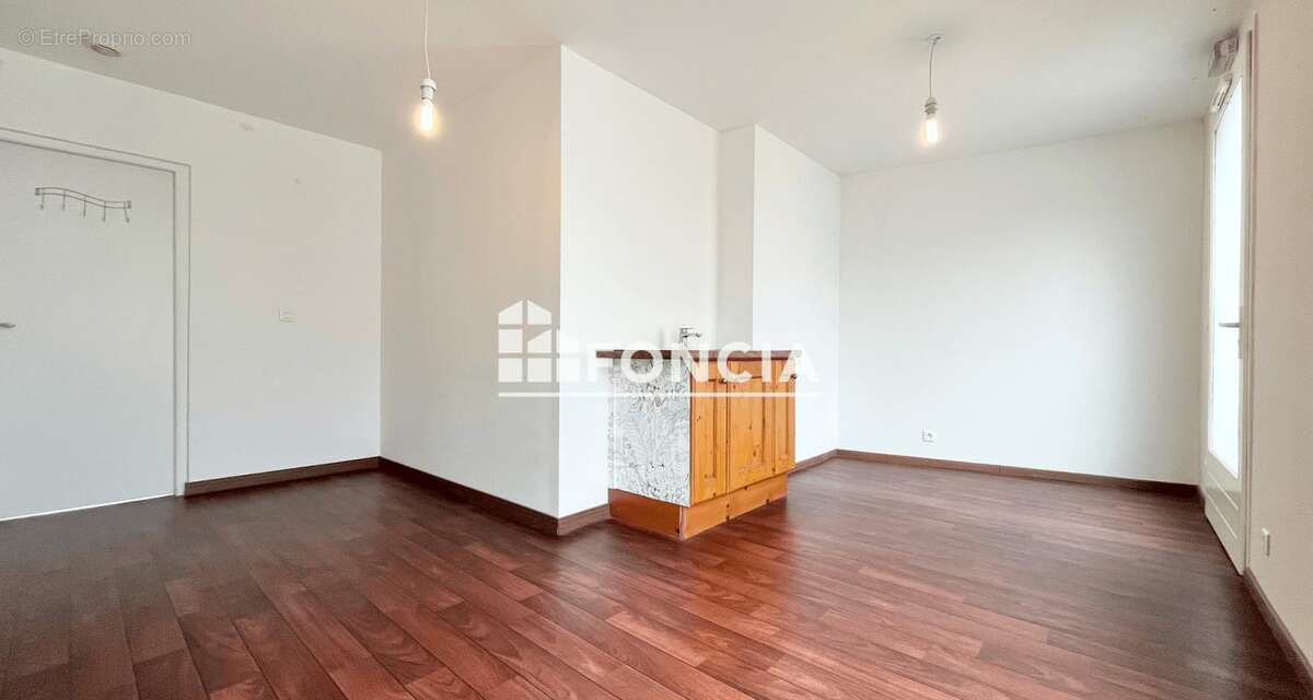 Appartement à ANGOULINS