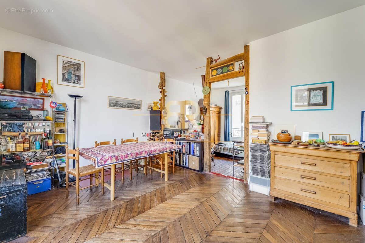 Appartement à PARIS-19E