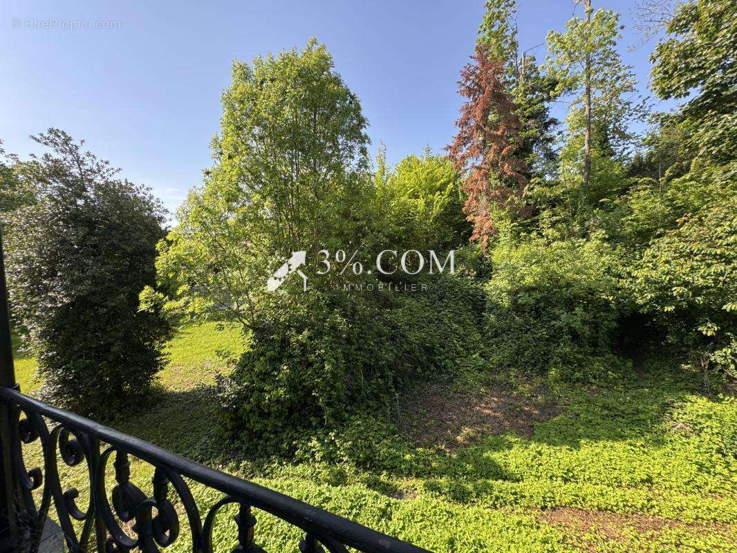 3%COM  Très bel appartement F4 avec 3 chambres - balcon et 2 - photo 12