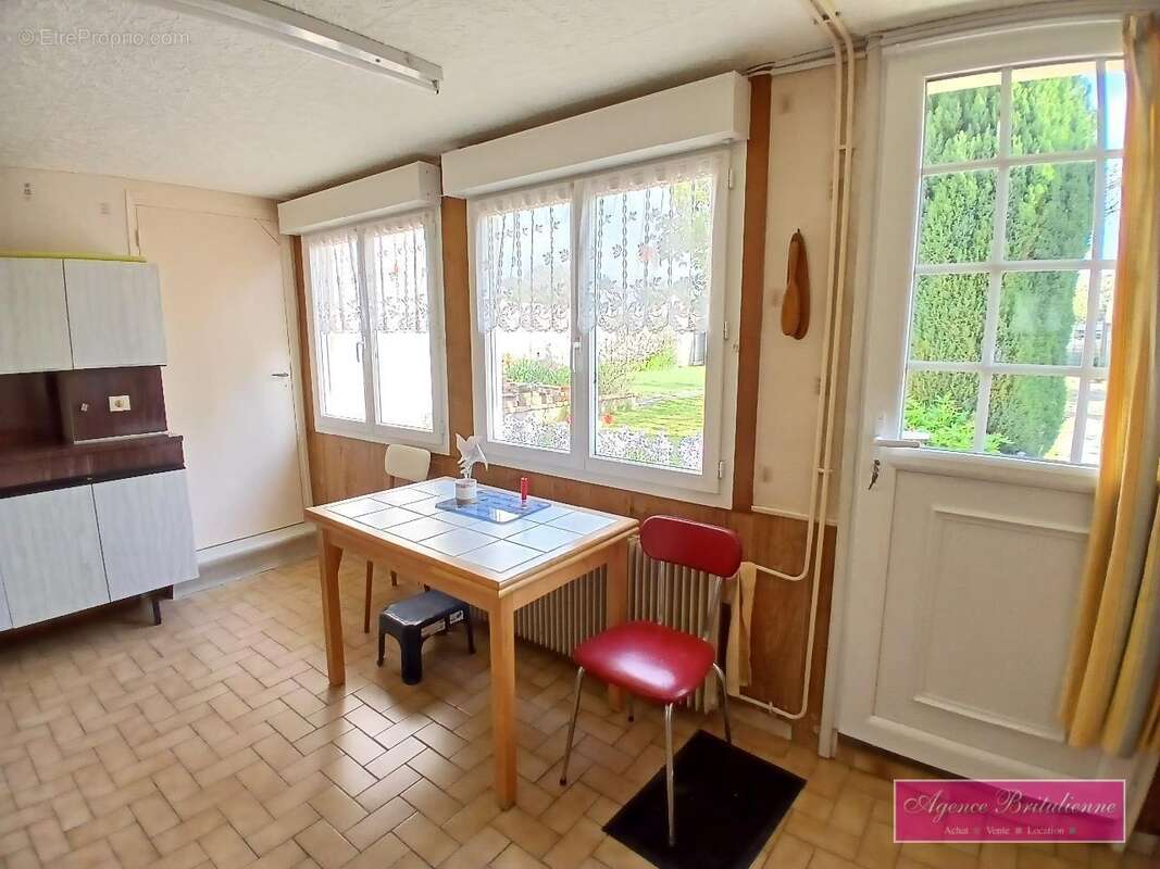 Maison à BRETEUIL