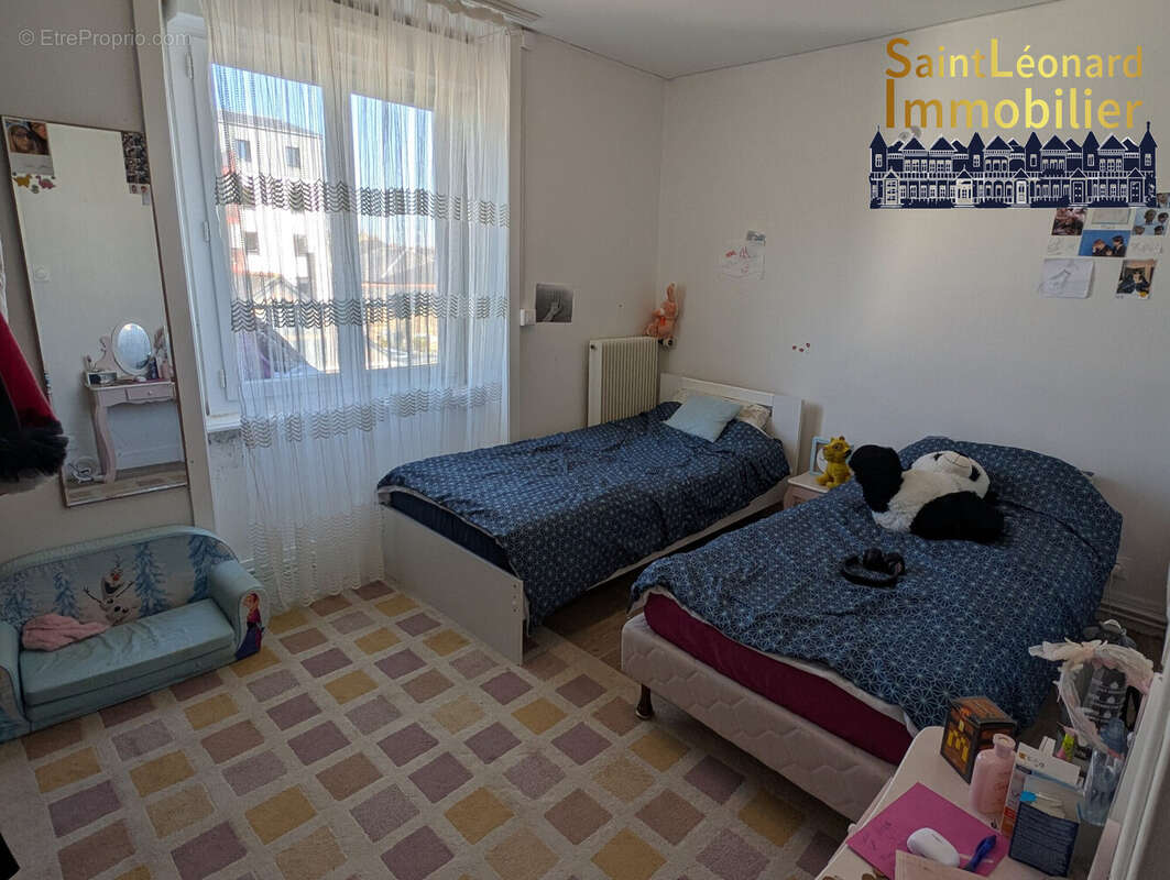 Appartement à FOUGERES