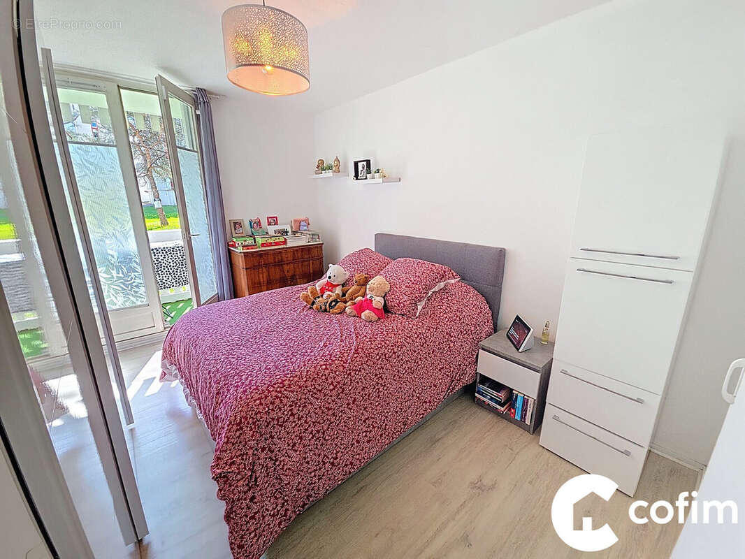 Appartement à LONS