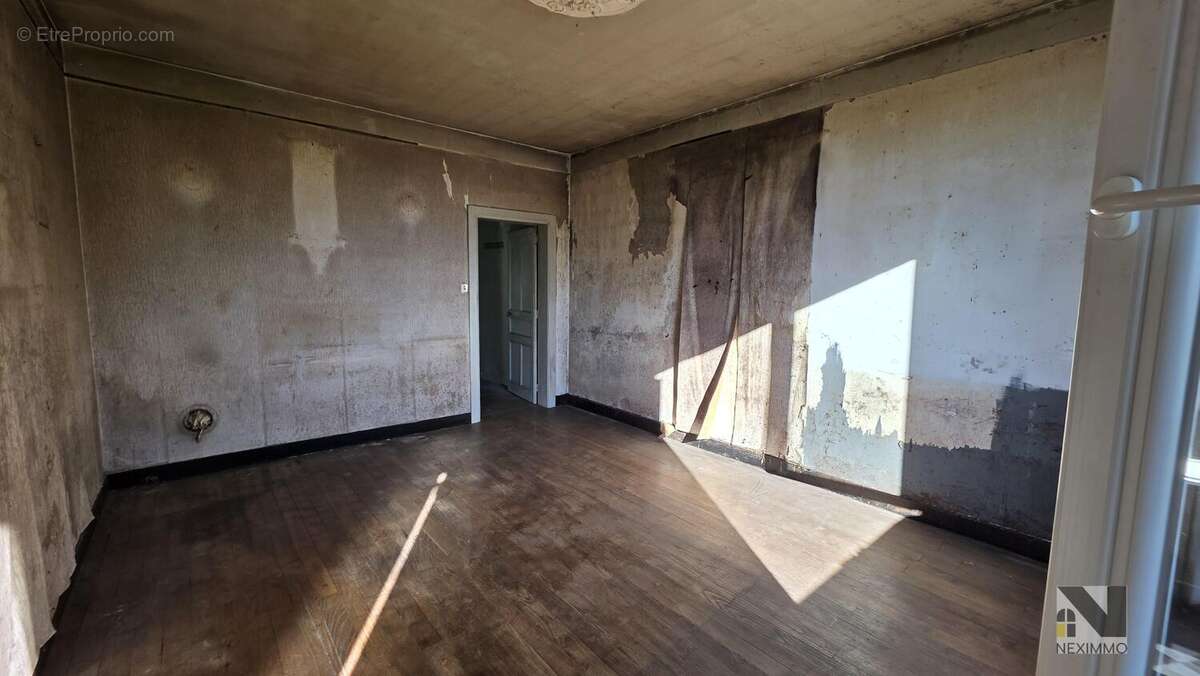 n°4 - Maison à LA MEYZE