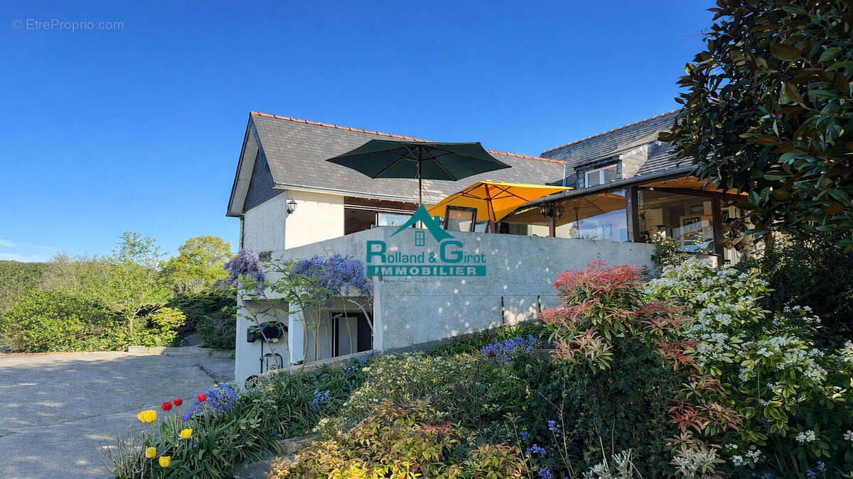 Maison à LA BOUEXIERE