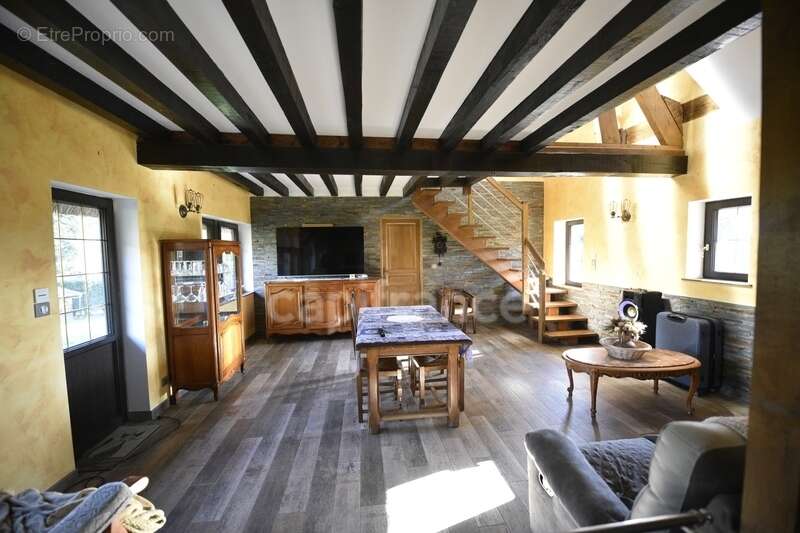 Maison à BONNIERES-SUR-SEINE