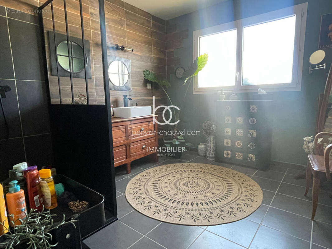 Maison à LE TOUR-DU-PARC