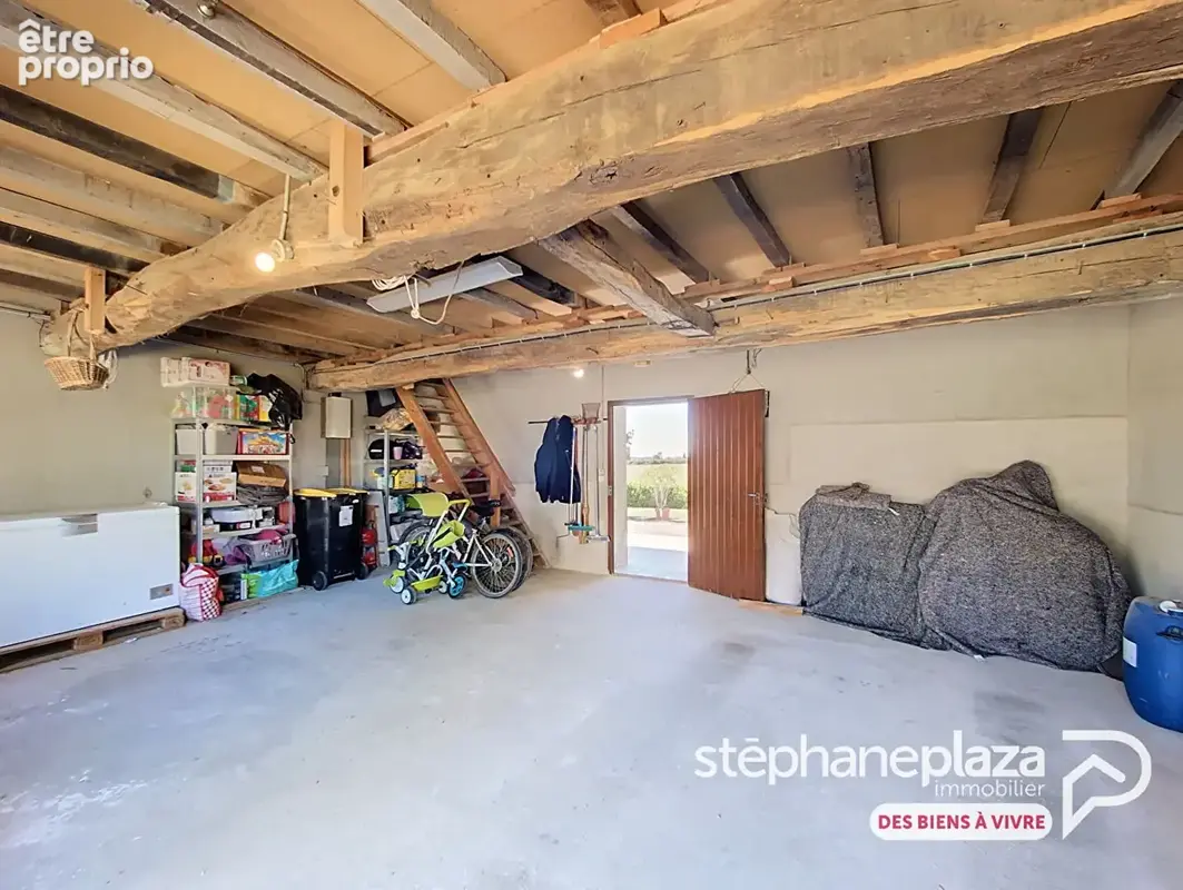 Maison plain-pied de115 m² - 3 chambres - nombreuses annexes et dépendances à CONFRANCON - photo 11