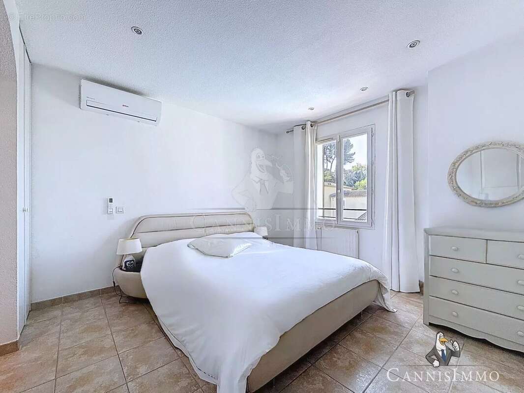 Maison à MOUGINS