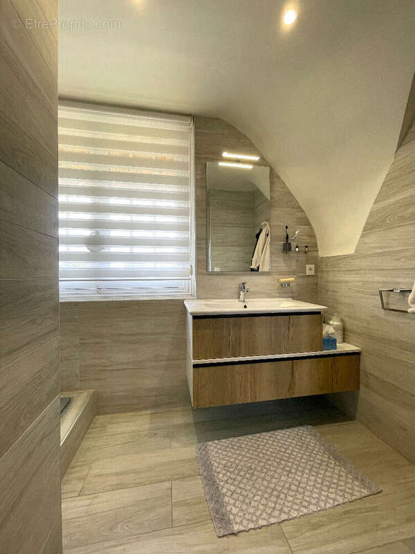 Belle demeure de caractère de 163 m² avec dépendances et gite indépendant sur un terrain de 5787m² - photo 14