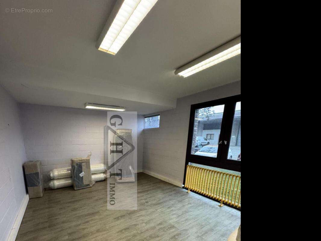 Terrain à BALLAINVILLIERS