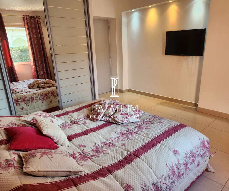 Maison 180 m² à Marignane  - photo 3