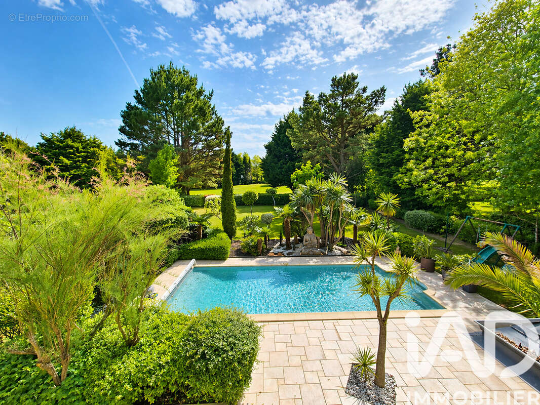 Maison 180 m² à Saint-Andre-Des-Eaux  - photo 2