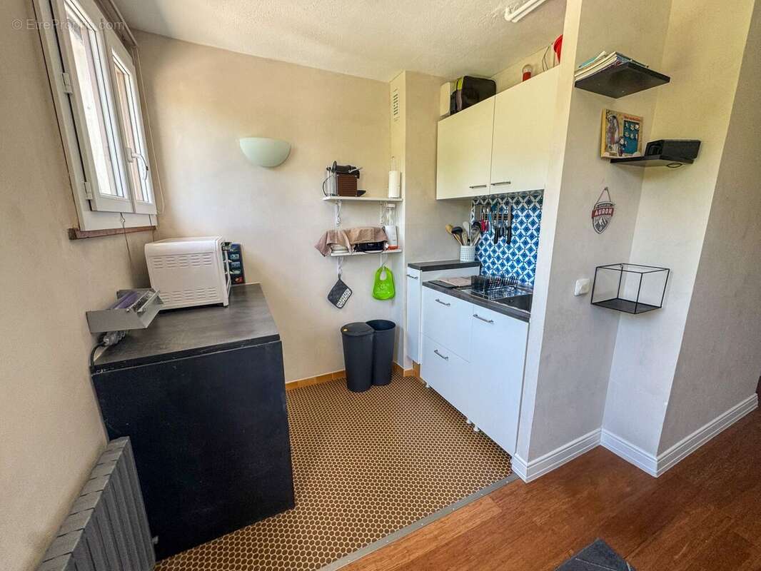 Cuisine - Appartement à SAINT-ETIENNE-DE-TINEE