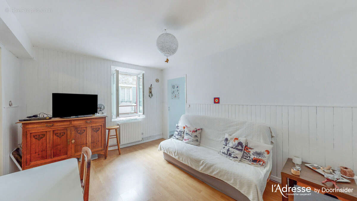 Appartement à MENNECY