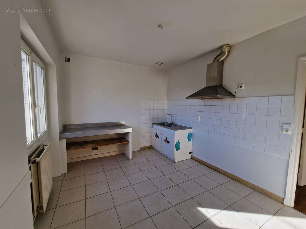 Maison en pierre avec jardin - photo 9