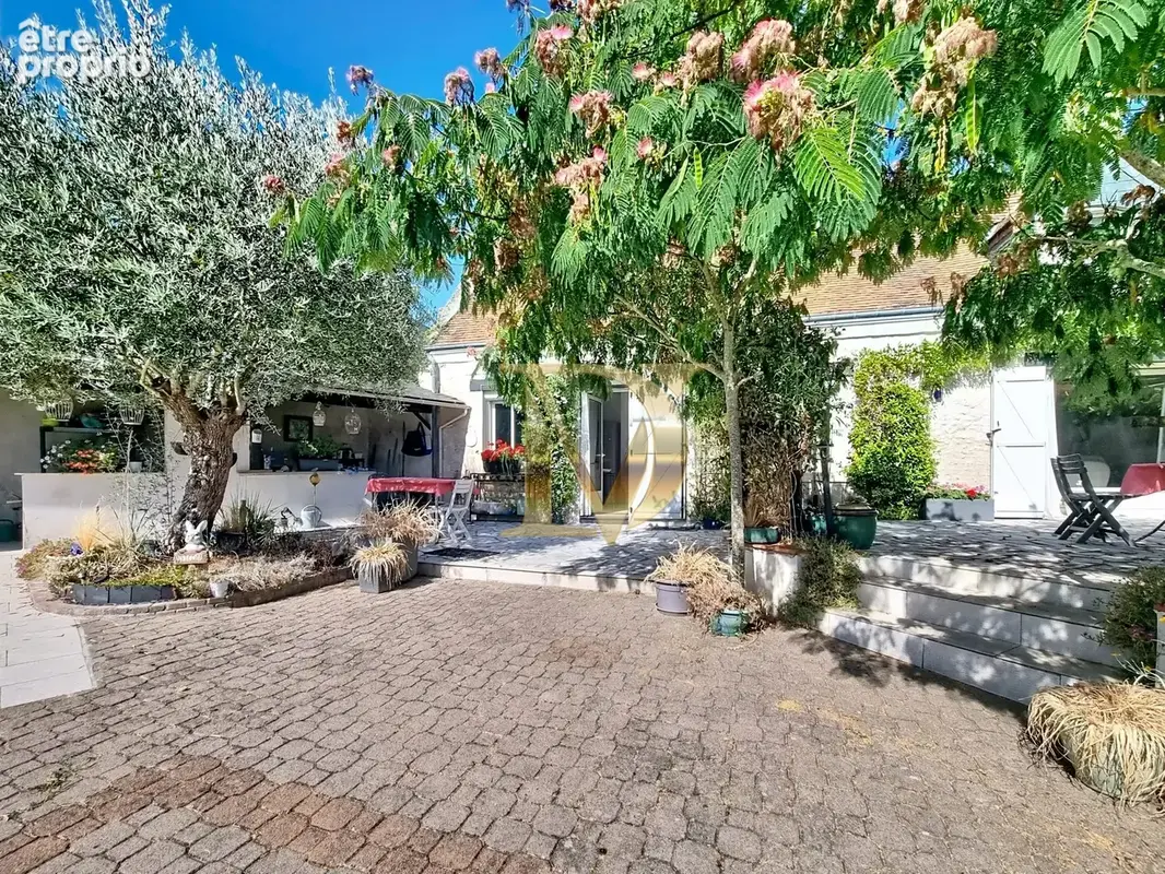 Maison 6 pièces 144 m² à vendre à Civray-De-Touraine (37150) - photo 4