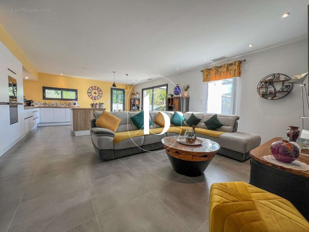 Maison à SAINT-PAULET-DE-CAISSON