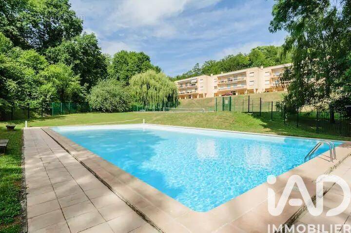 Photo 1 - Appartement à COLLONGES-AU-MONT-D'OR