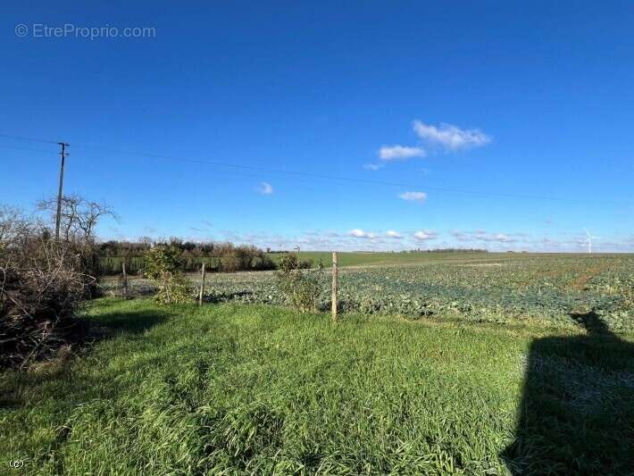 Maison à VILLEFAGNAN