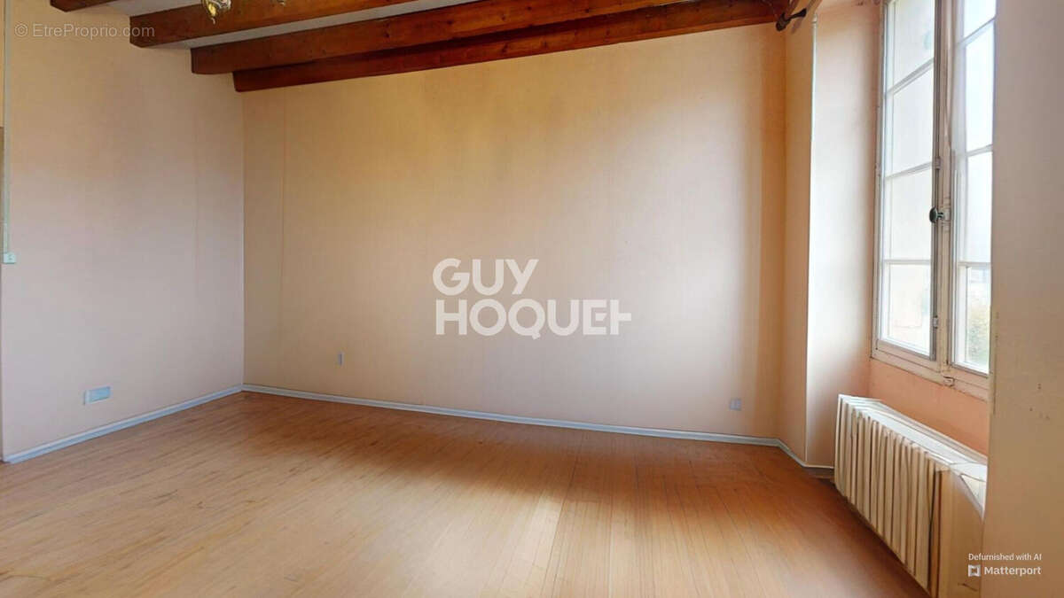 Maison à renover, sur grand terrain de 1100 m2 - photo 7