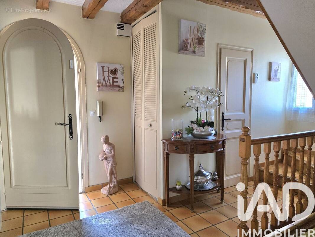 Photo 1 - Maison à LIVRY-GARGAN