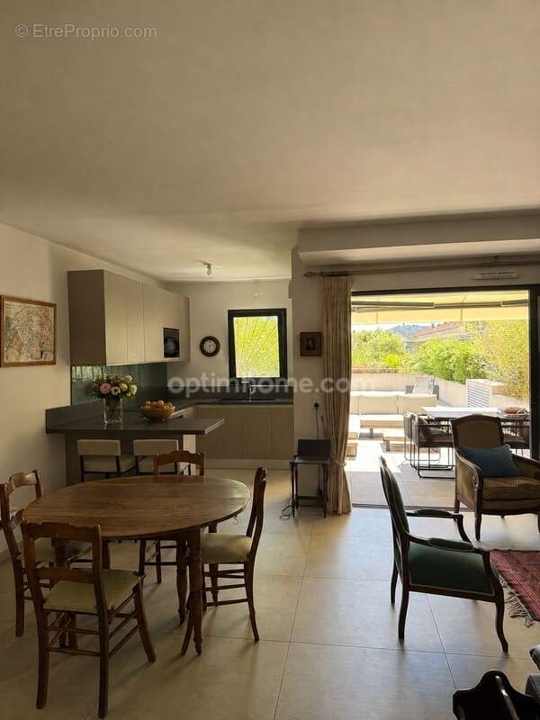 Appartement à HYERES