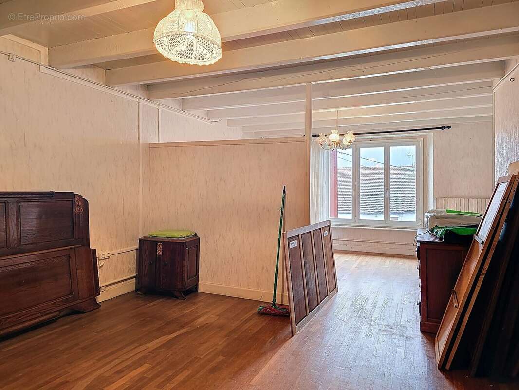 Maison à VAL-DE-MEUSE