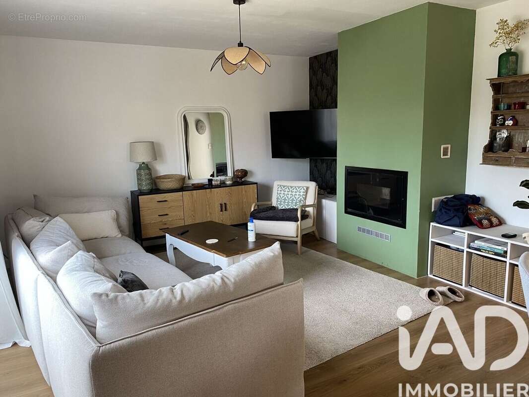 Photo 3 - Maison à VALERGUES