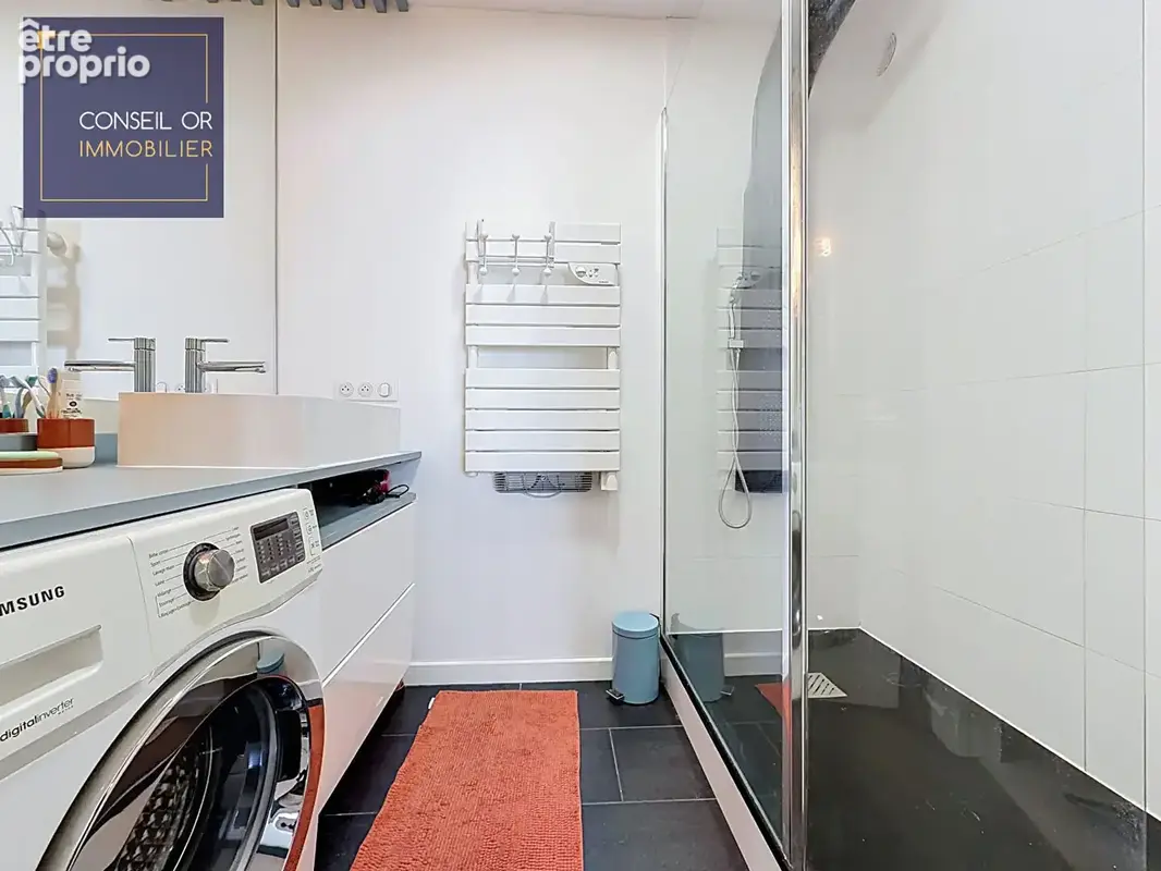 T3 - 69 m2 - 2 chambres - balcon - parking et cave - photo 12
