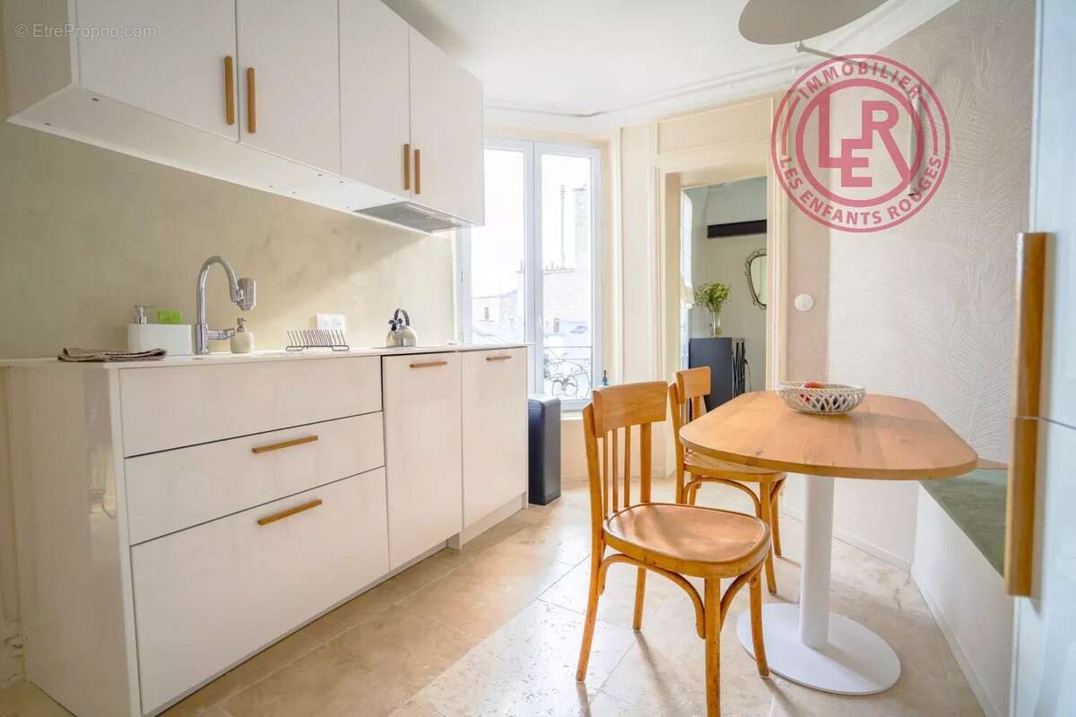 Appartement à PARIS-11E