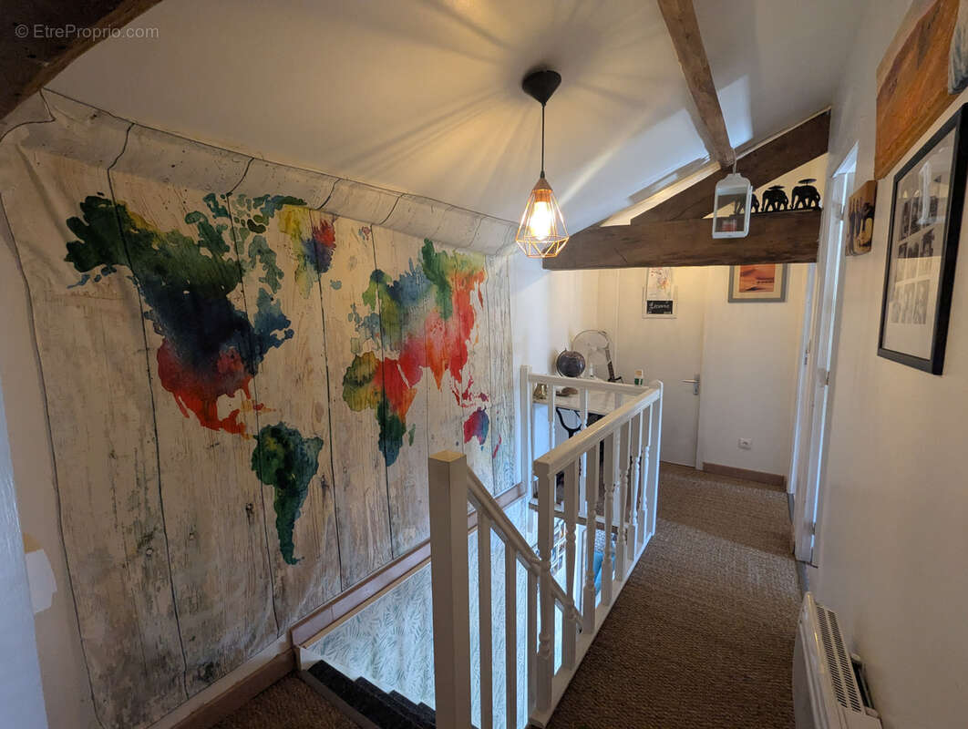 Maison à SAINT-GERMAIN-DE-LUSIGNAN