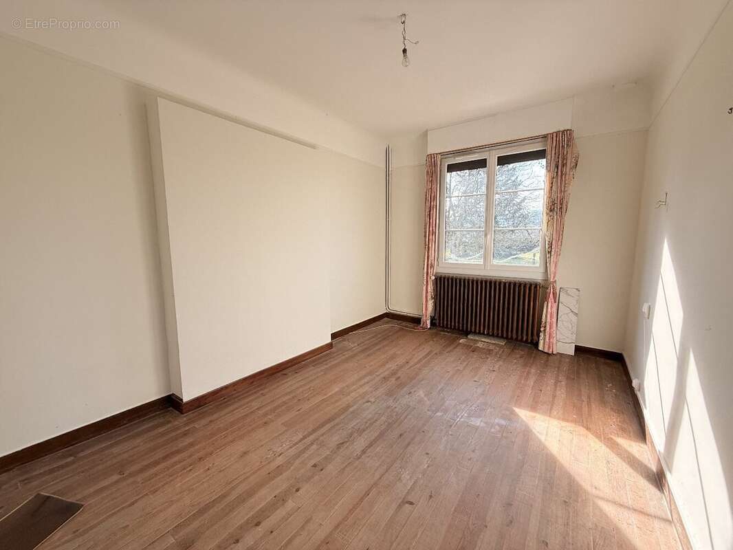 Maison à AUTHEUIL-AUTHOUILLET