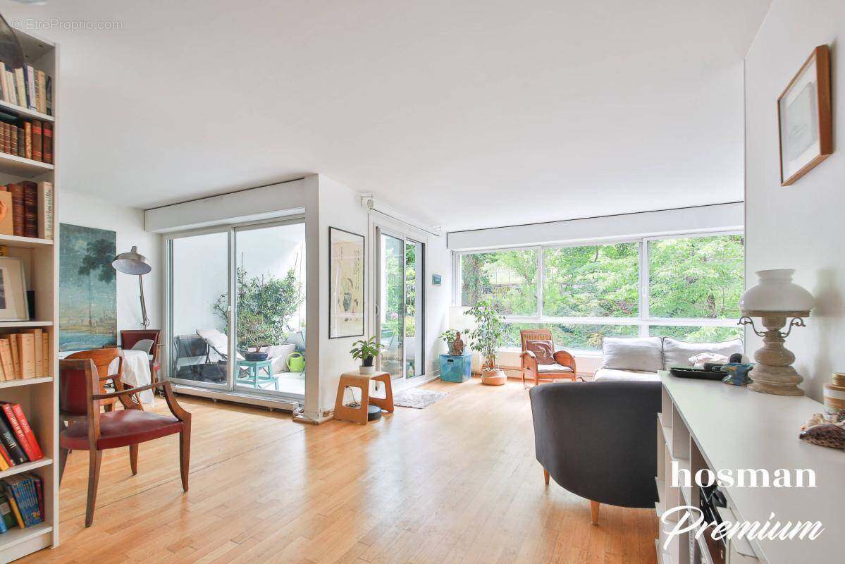 Appartement à PARIS-15E