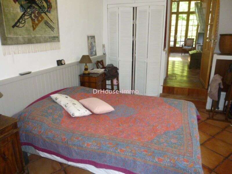Maison 240 m² à Riberac  - photo 6
