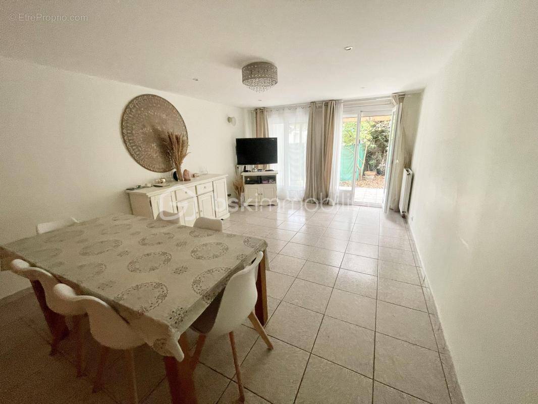 Maison à ROISSY-EN-BRIE