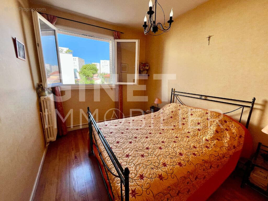 Appartement à LYON-8E