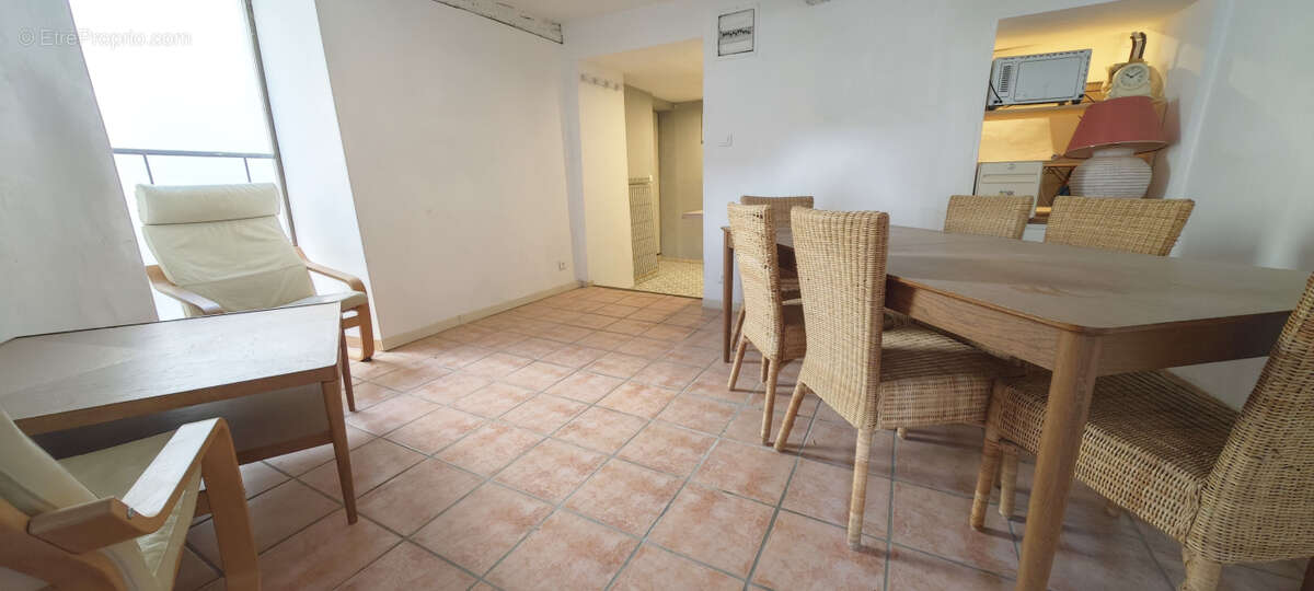 Maison à BAGNOLS-EN-FORET