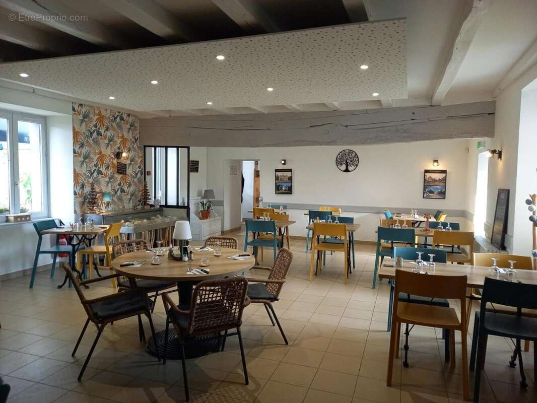 Photo 5 - Commerce à PUCEUL