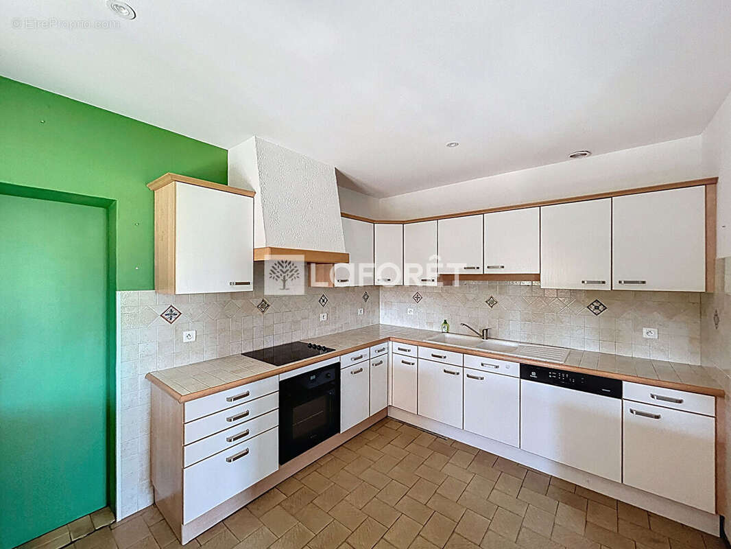 Maison à SAINT-PORQUIER